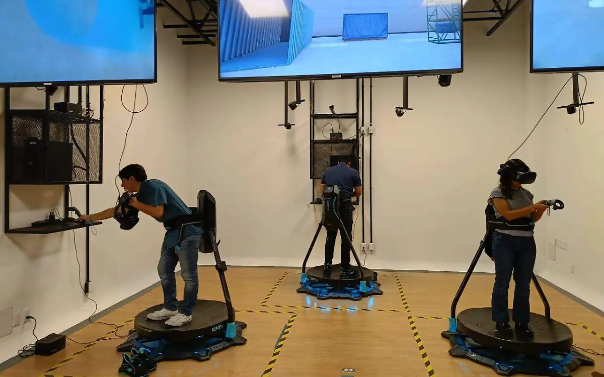 Con realidad virtual inmersiva enseñan logística en el Tec de Monterrey Teresa Macías (2)